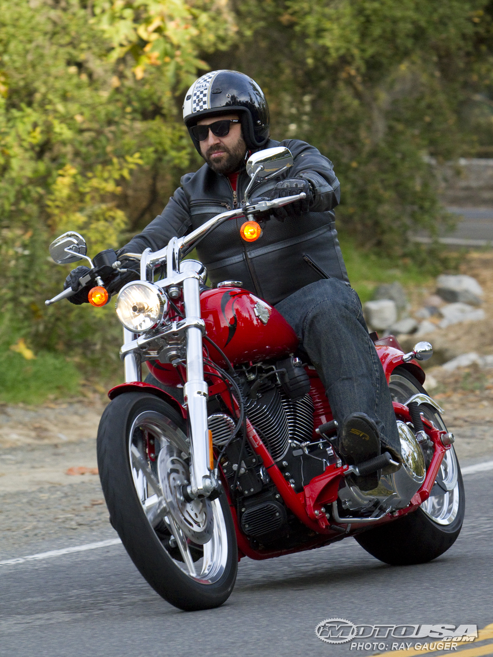 2011款哈雷戴维森Rocker C摩托车图片3