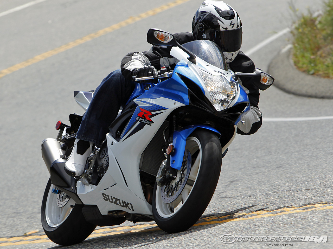 款铃木GSX-R600摩托车图片3