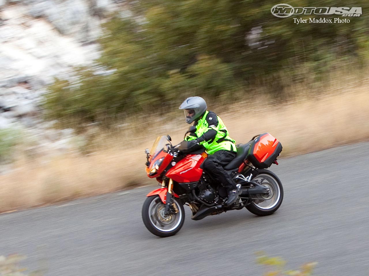 2010款凯旋Tiger摩托车图片3