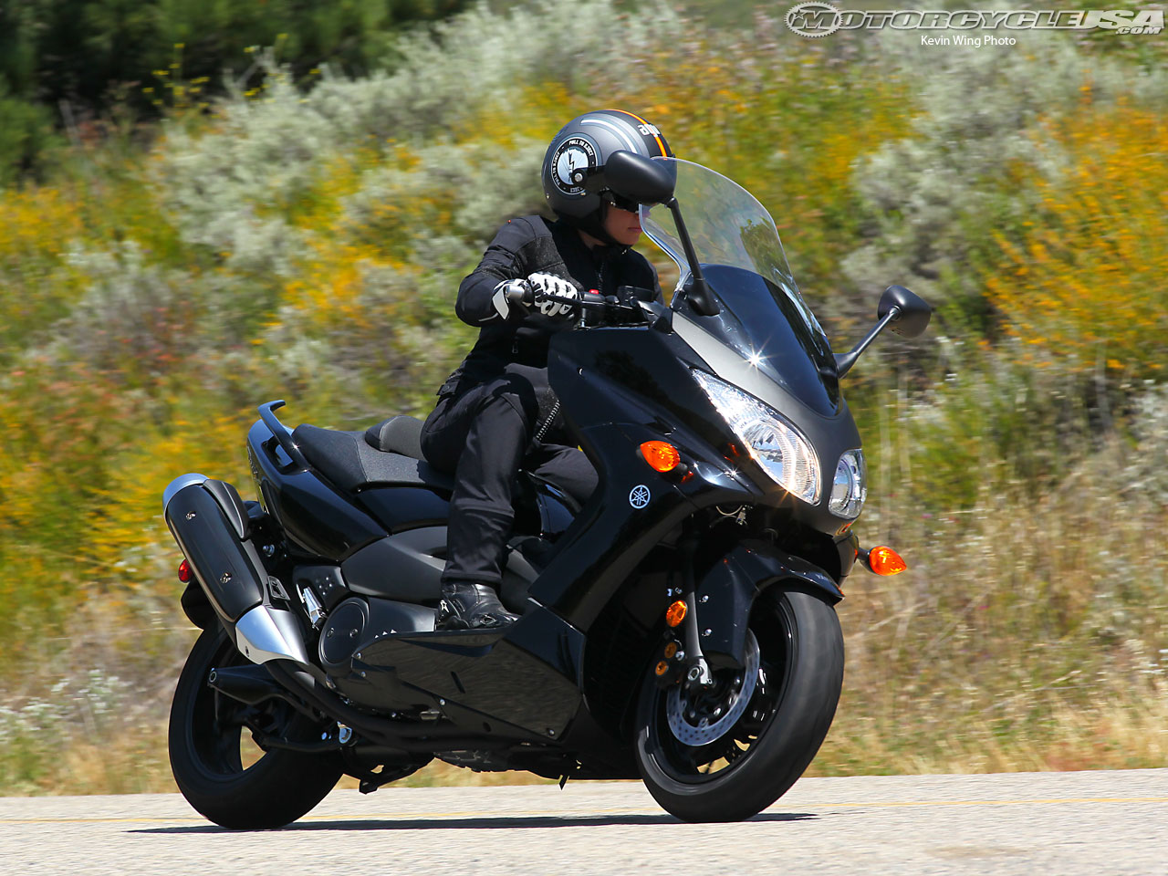 2011款雅马哈TMax摩托车图片4