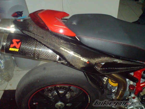 款杜卡迪Hypermotard 1100 S摩托车图片2