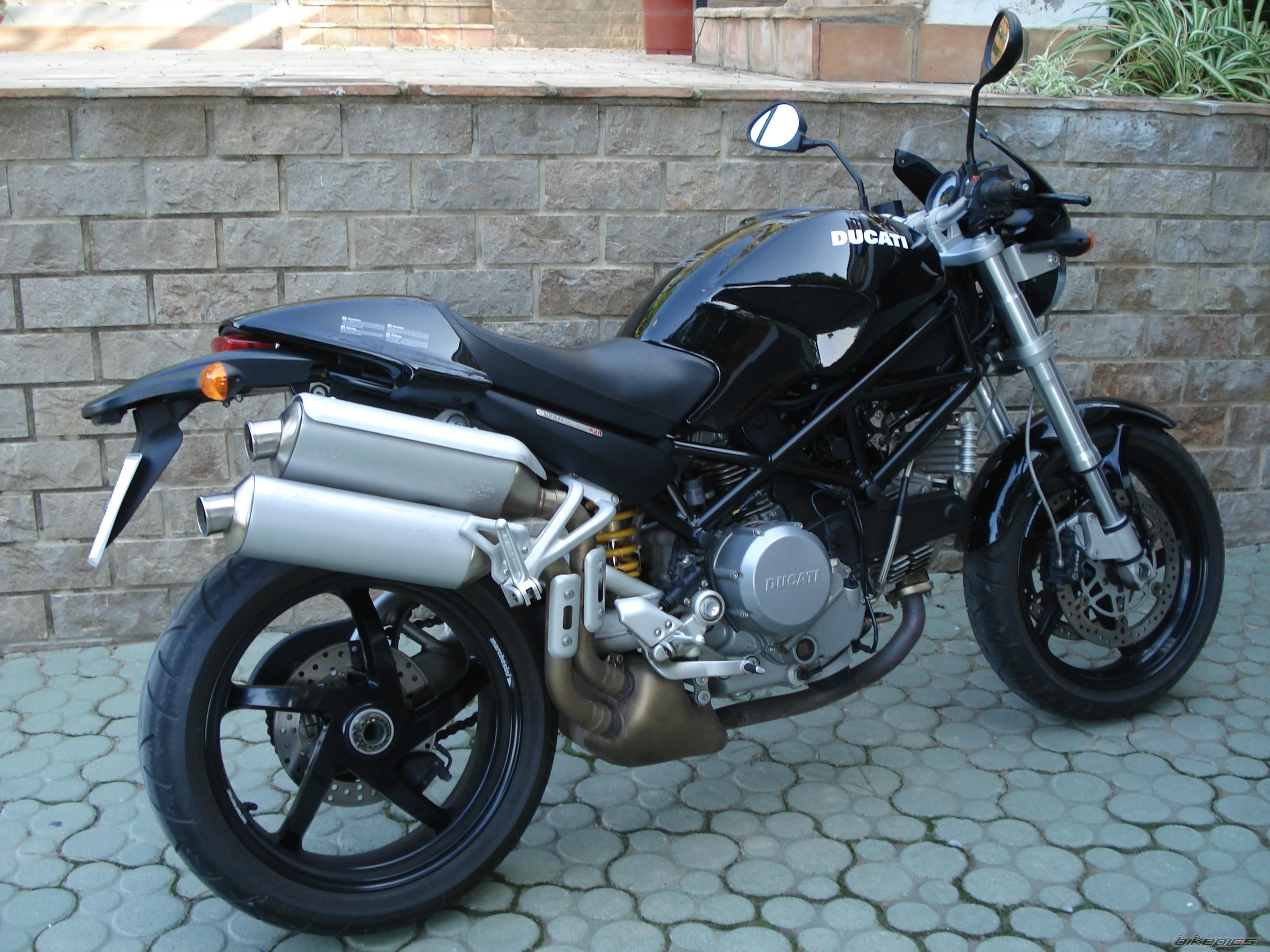 款杜卡迪Monster S2R 800摩托车图片2