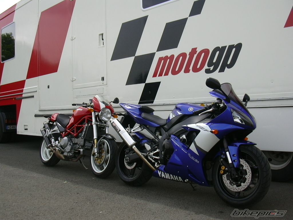 款杜卡迪Monster S4R摩托车图片3