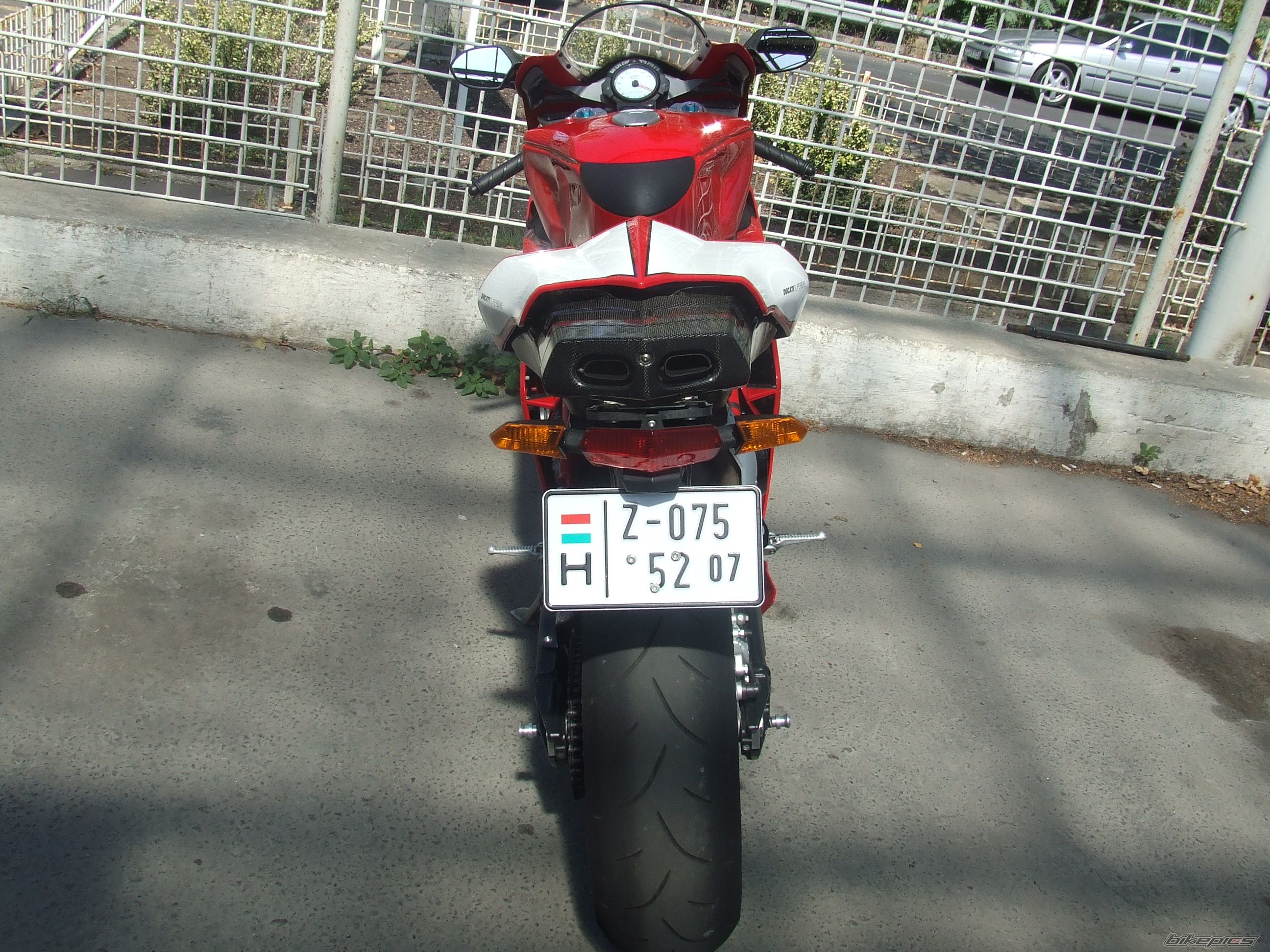 款杜卡迪749 R摩托车图片1