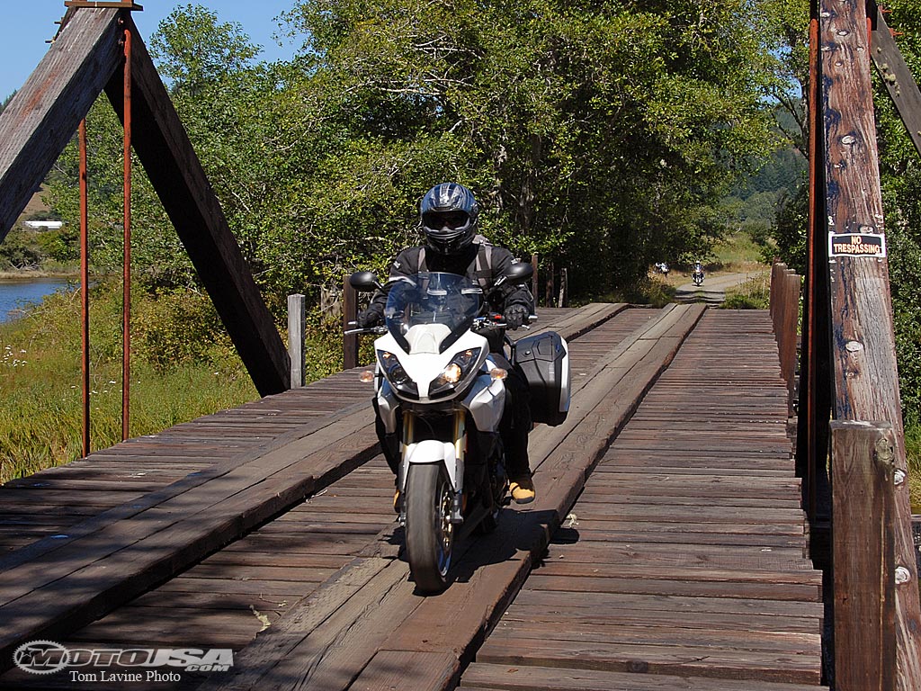 款杜卡迪Multistrada 1100 S摩托车图片3