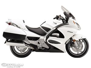 本田ST1300 ABS摩托车