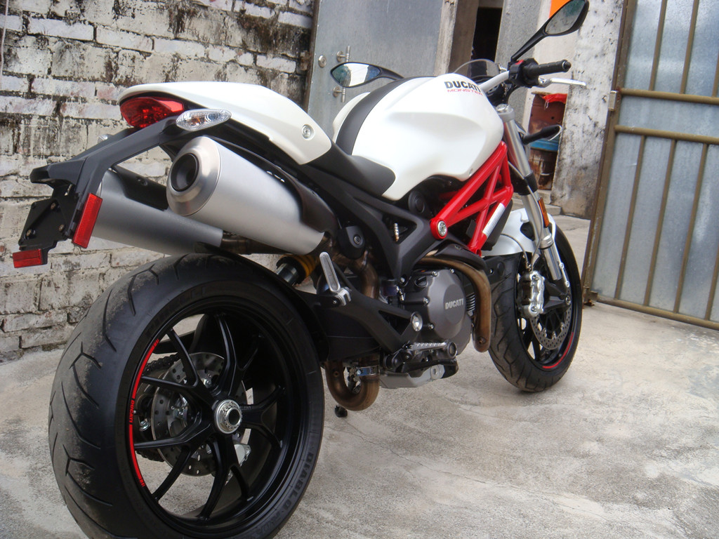 10年DUCATI 796 Monster 796图片 2