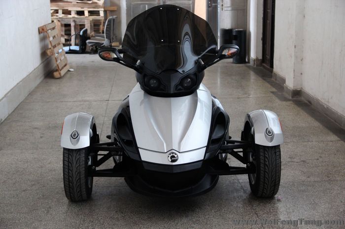 128000元 北京现货 2008年加拿大庞巴迪三轮旅行车can-am spyder