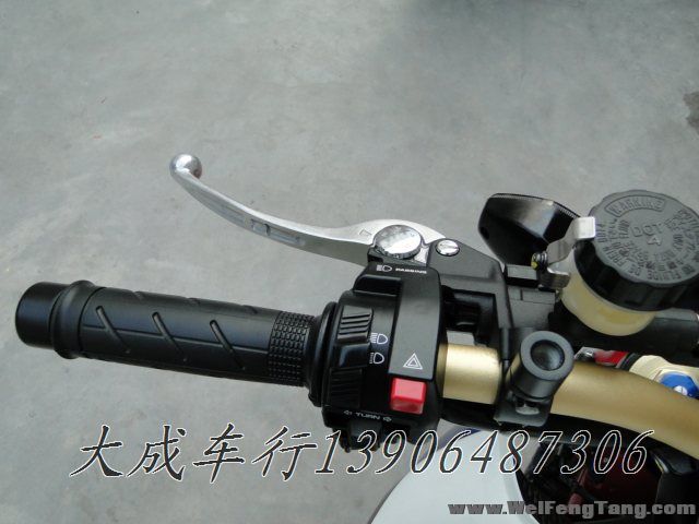 【全新本田街车】2012年全新HONDA街车王者ABS版黄蜂CB1000R强势出击 白色 CB1000R图片 1