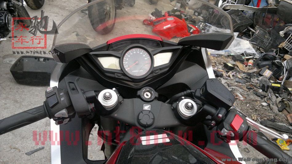 2010年本田VFR1200F DCT版本ABS 运动巡航车 转运碣石中 图片 2