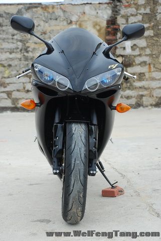 04年 YAMAHA 称霸黑诱线条 YZF-R1 图片 1