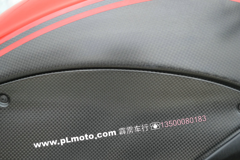 11年杜卡迪大鬼-红碳钎Ducati DIAVEL 霹雳车行2012.21现货 Diavel图片 1