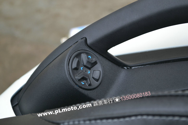 【全新庞巴迪三轮】12年庞巴迪RT-S SE5白色顶配 Spyder SE5图片 1