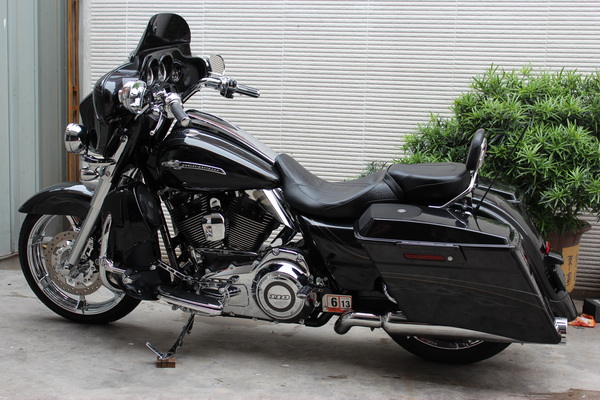 2012款HARLEY-DAVIDSON 限量版 尖叫老鹰电子油门街道滑翔 110CI 黑色 图片 1