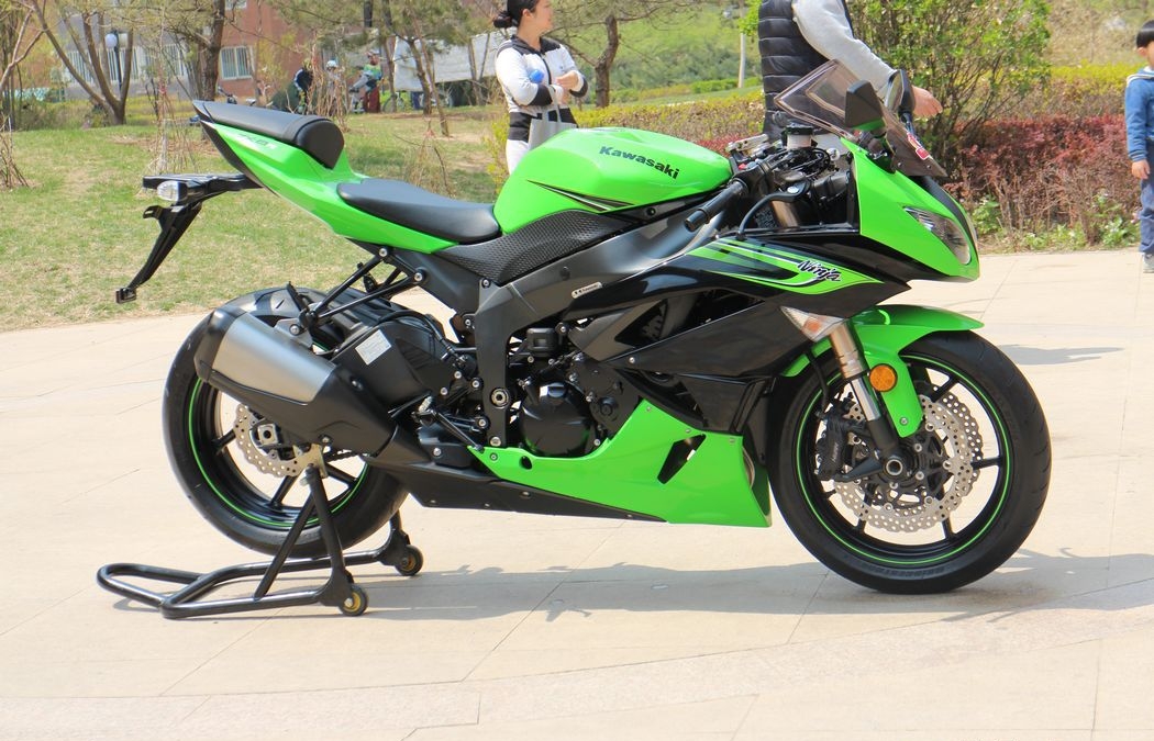 川崎ninja zx-6r摩托车二手转让