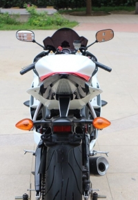 雅马哈YZF-R6摩托车2015图片