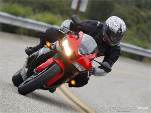本田CBR600RR摩托车2011图片