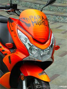 本田PCX摩托车2011图片