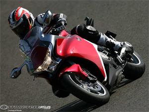 本田VFR1200F摩托車2010圖片