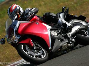 本田VFR1200F摩托車2010圖片