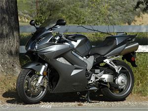 本田Interceptor 800摩托车2008图片