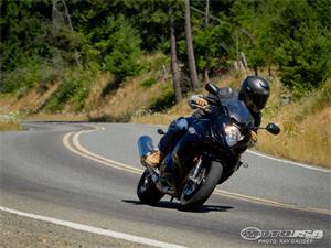 铃木GSX1250FA摩托车2011图片