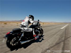 凯旋Thunderbird Storm摩托车2011图片