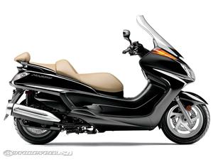 雅马哈Zuma 50F摩托车2012图片
